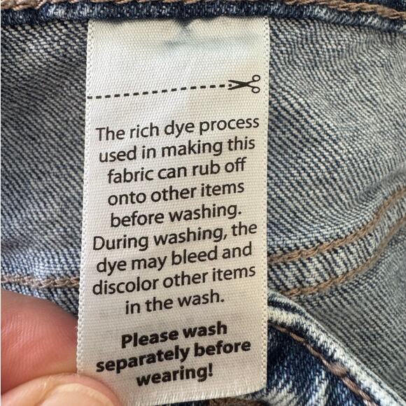 Time And Tru Womens 16 Mid Rise Bleached Out Jeans - Picture 9 of 12